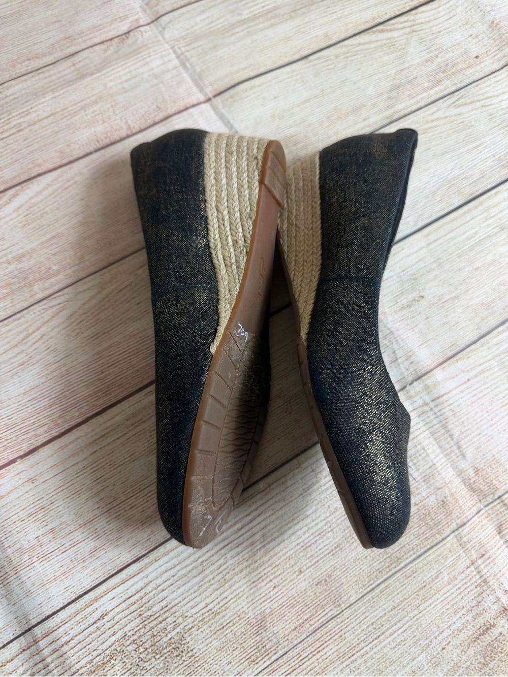 Clarks Mallory Luna wedge shoes in a black metallic size 7.5 - Picture 3 of 8